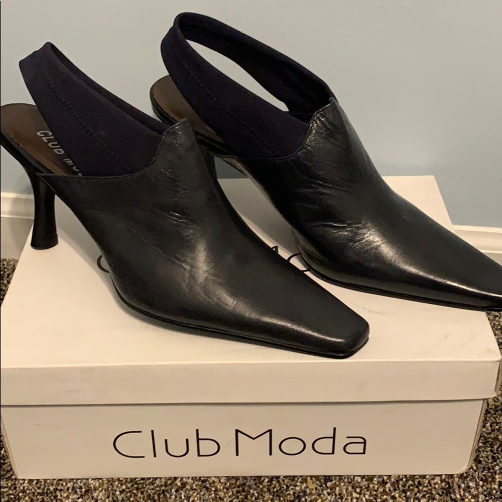 Black leather sling back mule